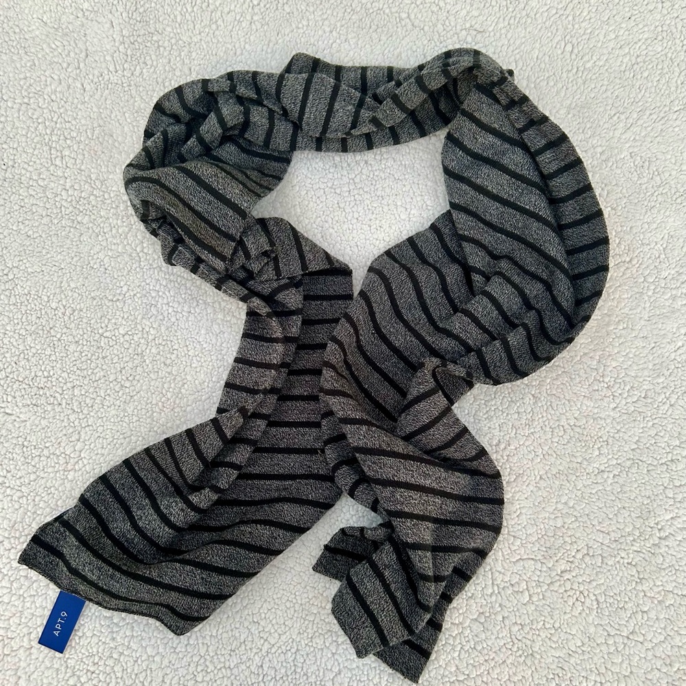 NWT Apt. 9 Black and Gray Striped Knit Scarf